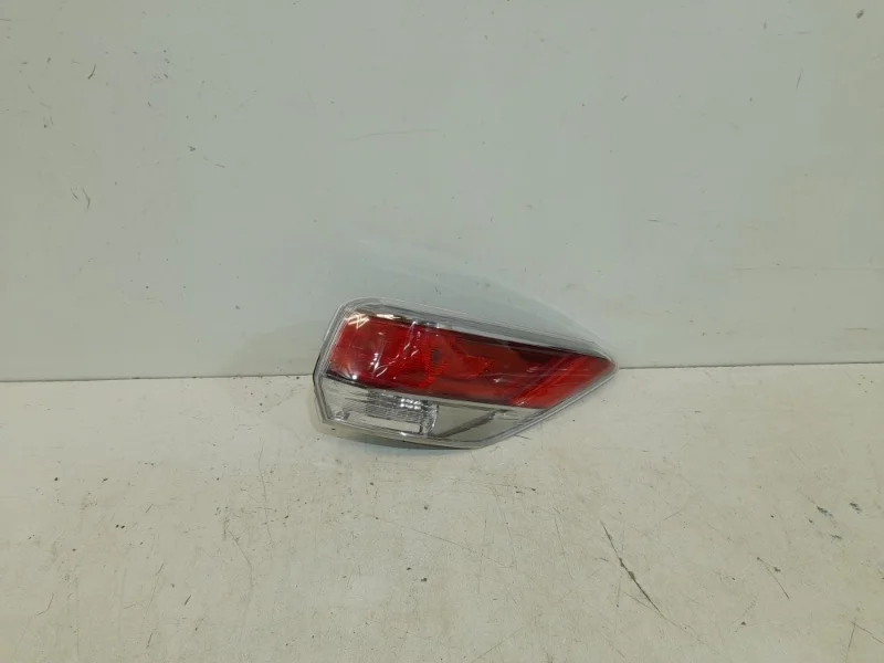 Фонарь Toyota Highlander 2013-2016