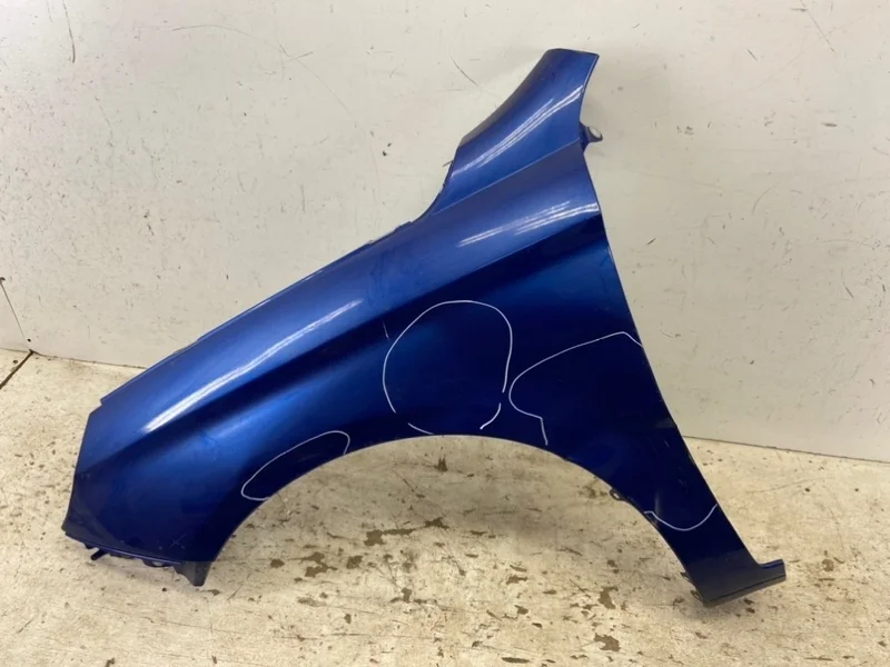 Крыло Lada Vesta 2015-