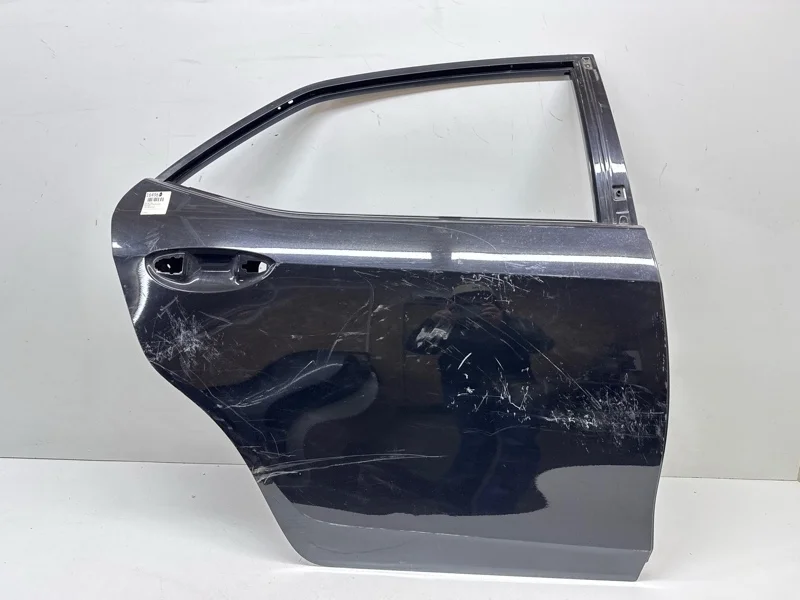Дверь Toyota Corolla 2013-2019 E180