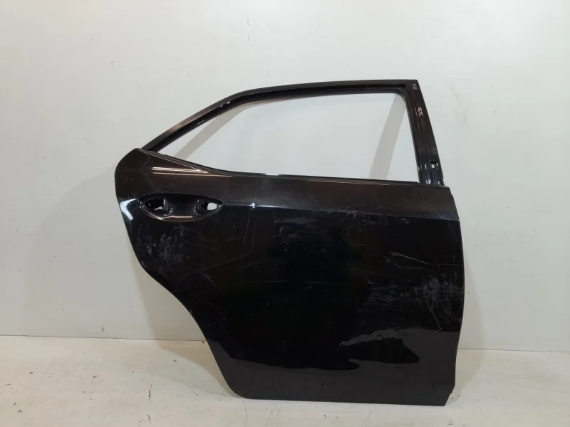 Дверь Toyota Corolla 2013-2019 E180