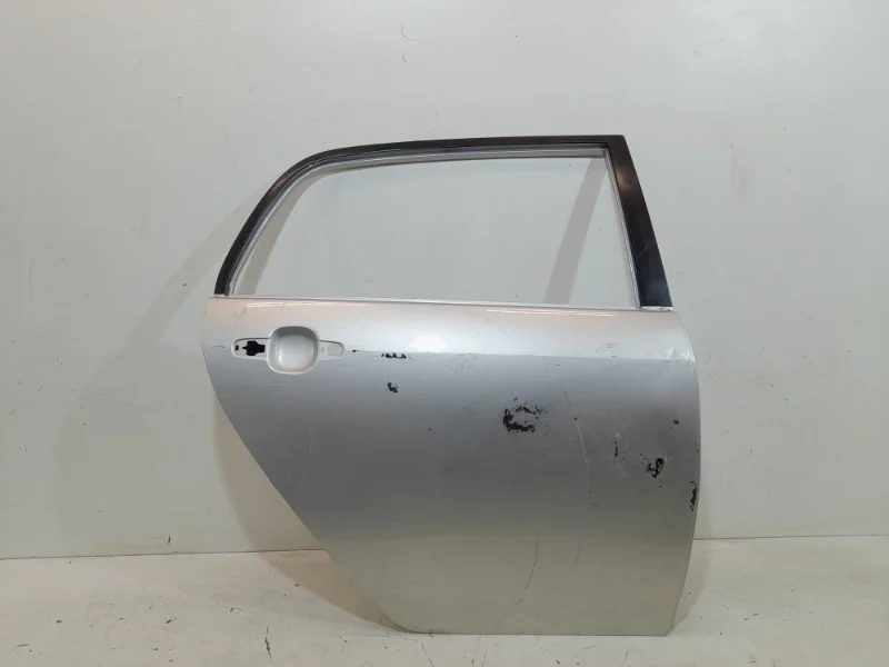Дверь Toyota Corolla 2001-2006 E120