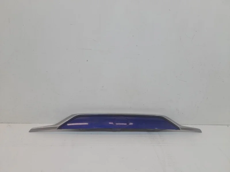 Накладка крышки багажника Toyota Rav4 2019- 50