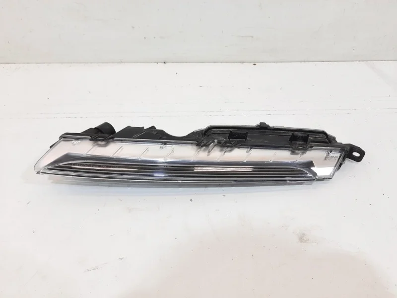 Ходовой огонь Porsche Cayenne 2018-2022 3