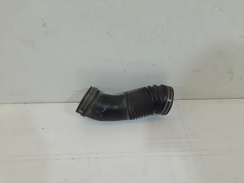 Впускной патрубок Toyota Land Cruiser 2007-2021