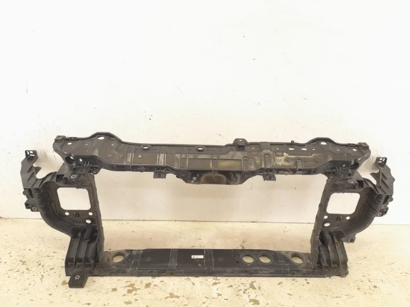 Панель передняя (телевизор) KIa K5 2020-