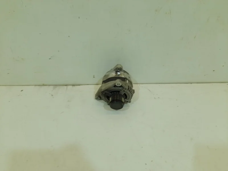 Генератор Toyota Camry 2018- 70