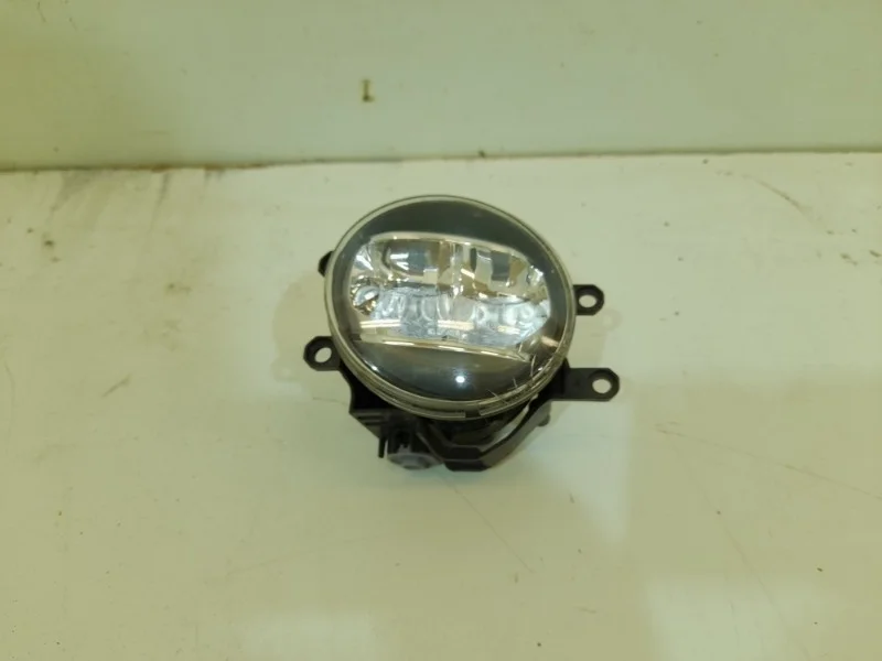 Фара противотуманная Toyota Land Cruiser 2016-2022 200