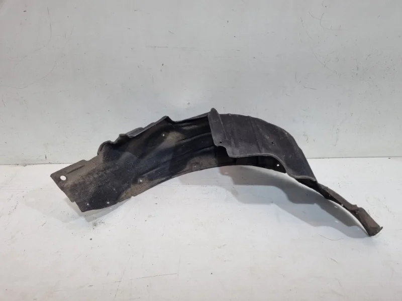 Подкрылок Toyota Camry 2018- 70