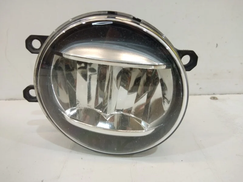 Фара противотуманная Toyota RX 2016-2022 4