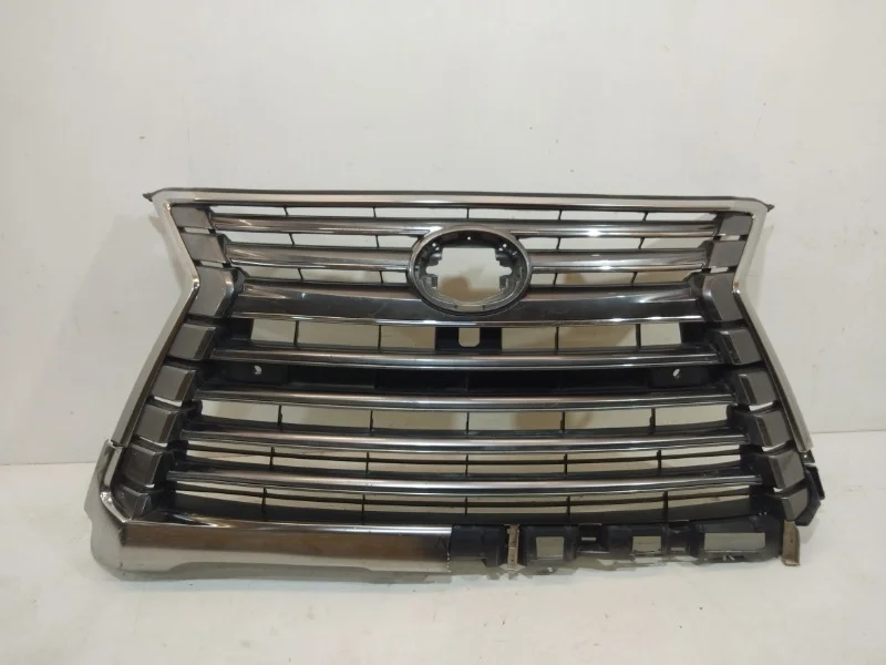 Решетка радиатора Lexus LX 2016-2022 3