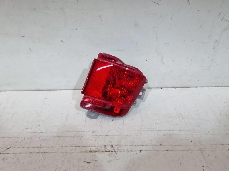 Фонарь противотуманный Toyota Land Cruiser 2016-2022 200