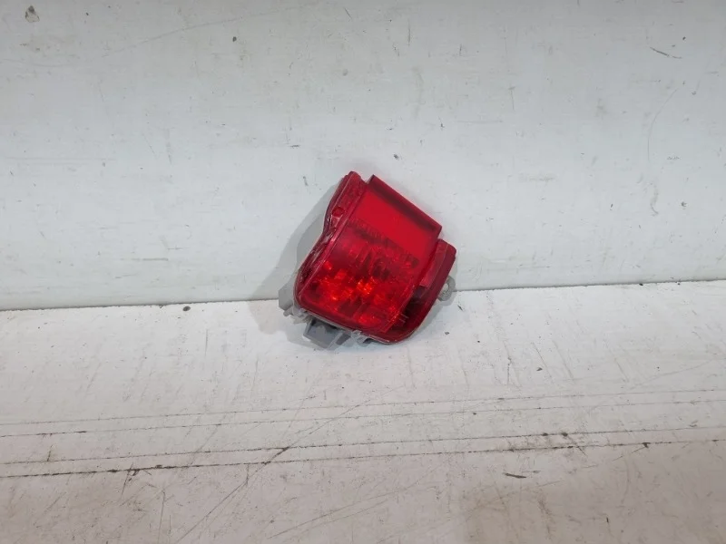 Фонарь противотуманный Toyota Land Cruiser 2016-2022 200