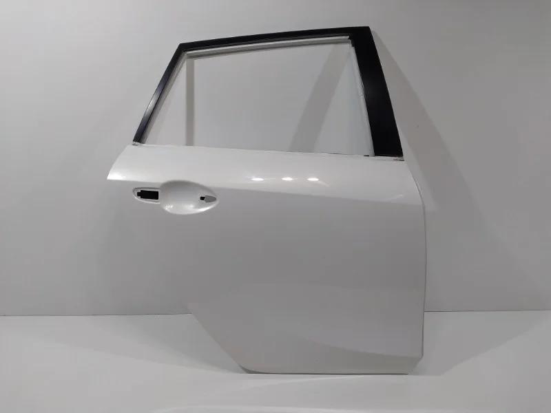 Дверь Mazda 3 2009-2013 BL