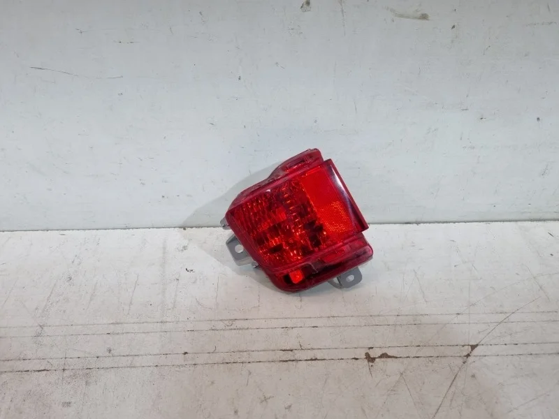 Фонарь противотуманный Toyota Land Cruiser 2016-2021 200