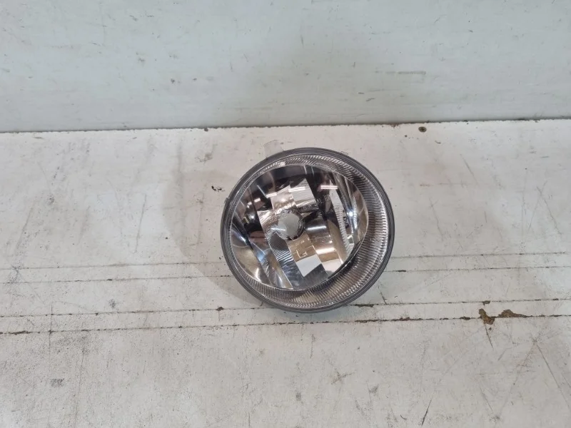 Фара противотуманная Toyota Rav4 2013-2016