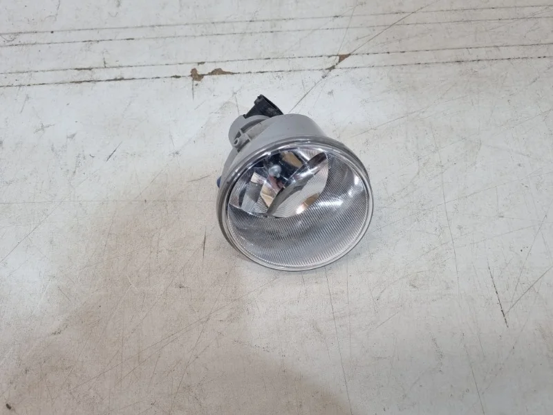 Фара противотуманная Toyota Rav4 2016-2019