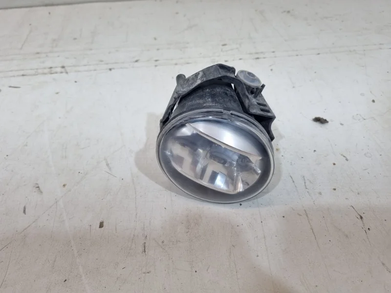 Фара противотуманная Toyota Camry 2018- 70