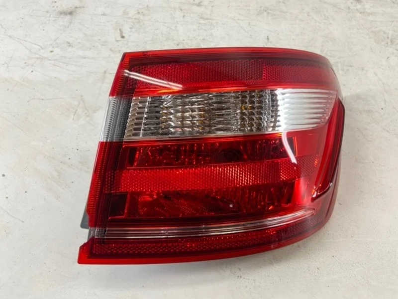 Фонарь Lada Vesta 2015-