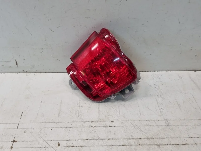 Фонарь противотуманный Toyota Land Cruiser 2016-2021 200