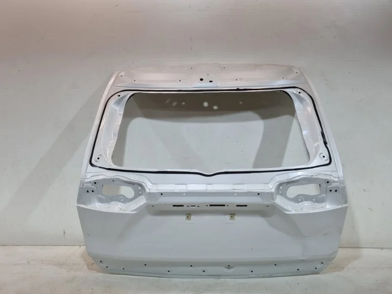 Крышка багажника Toyota Rav4 2019- 50