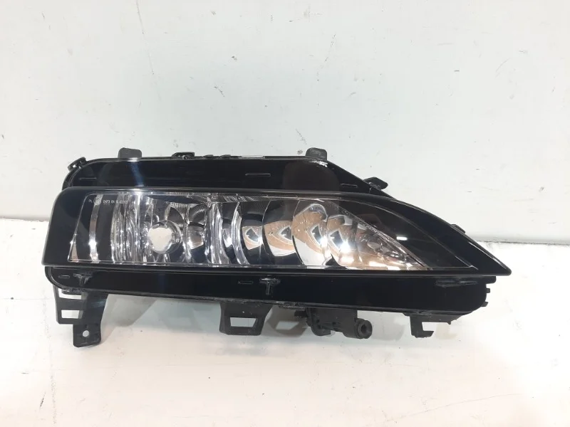 Фара противотуманная Skoda Rapid 2020-