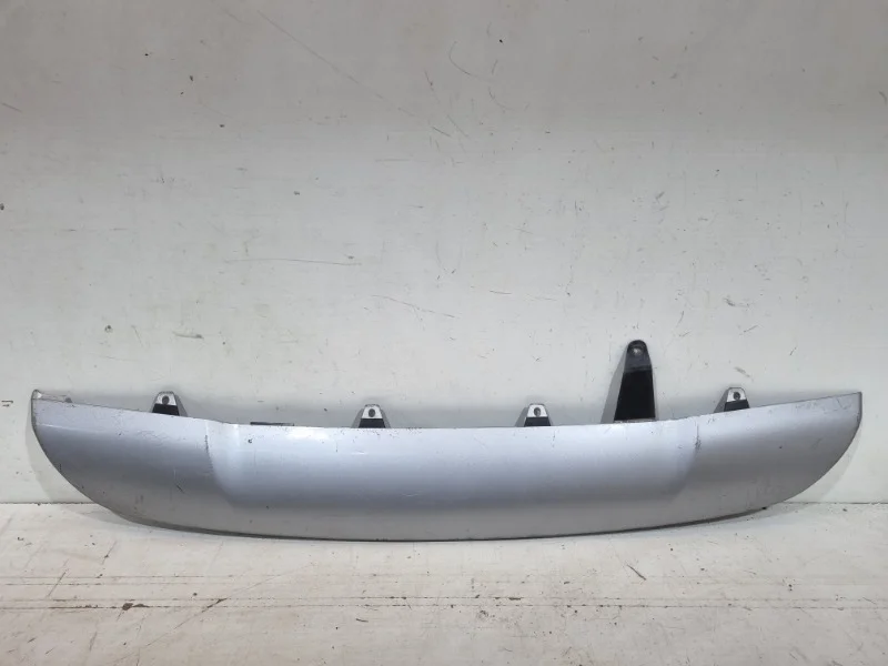 Накладка бампера Toyota Rav4 2016-2019 45