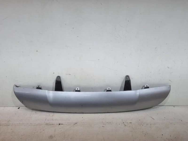 Накладка бампера Toyota Rav4 2016-2019 45