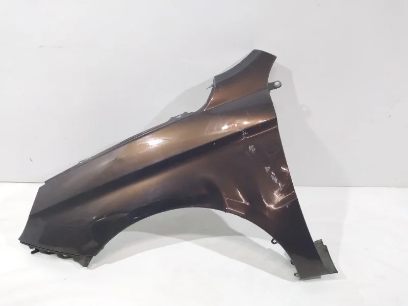 Крыло Lada Vesta 2015-