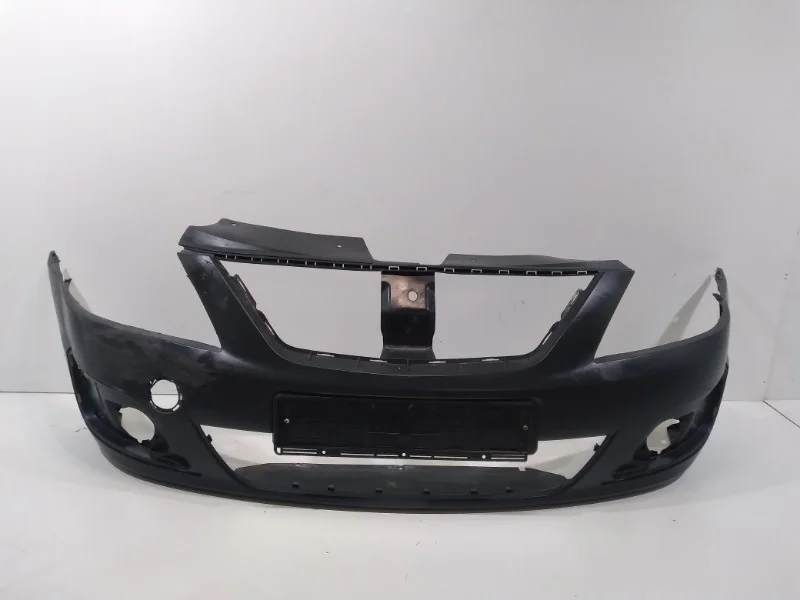 Бампер Lada Largus 2012-