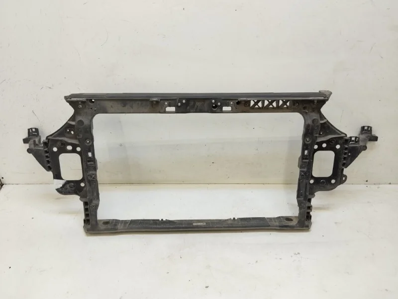 Панель передняя (телевизор) Kia Cerato 2018- 4