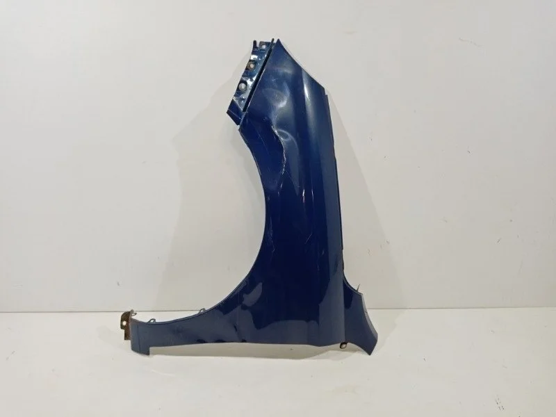 Крыло Lada Vesta 2015-