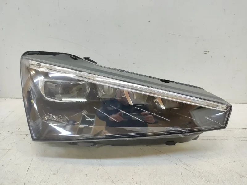 Фара Skoda Rapid 2020-