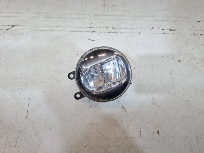 Фара противотуманная Toyota Camry 2018- 70