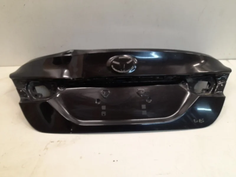 Крышка багажника Toyota Camry 2017-2023 70