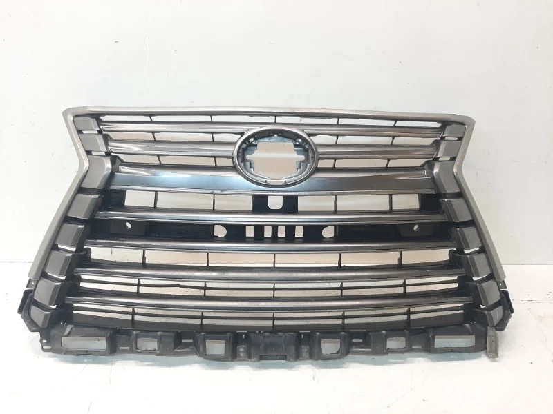 Решетка радиатора Lexus LX 2016-2022 3