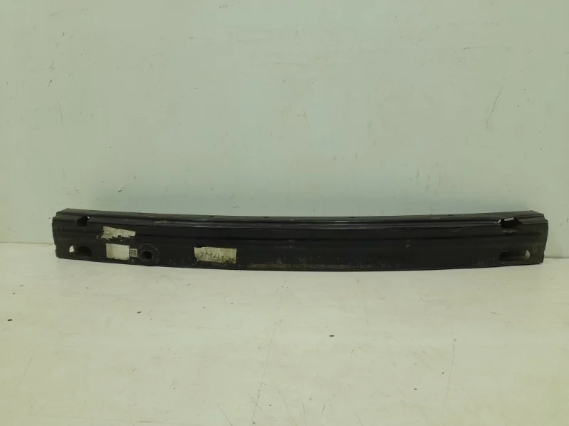 Усилитель бампера Toyota Camry 2011-2018 50