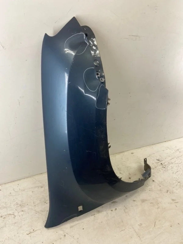 Крыло Renault Duster 2010-