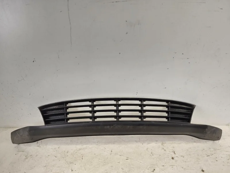 Решетка бампера Kia Rio 2020-2023 4