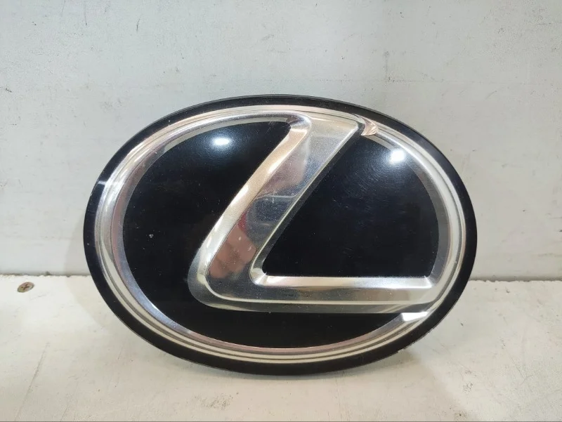 Эмблема Lexus RX 2016-2019 4