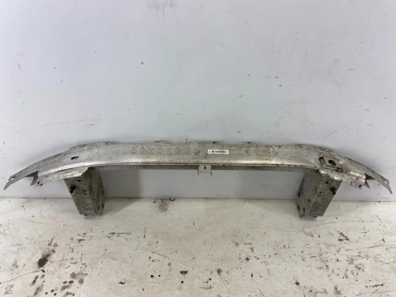 Усилитель бампера BMW 6er 2017- G32