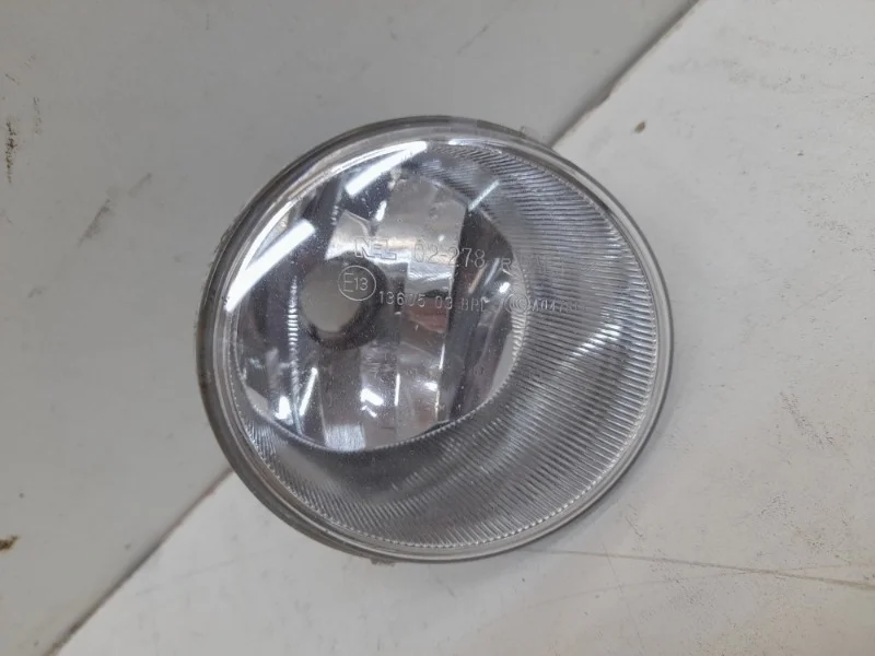 Фара противотуманная Toyota Rav4 2015-2019 40