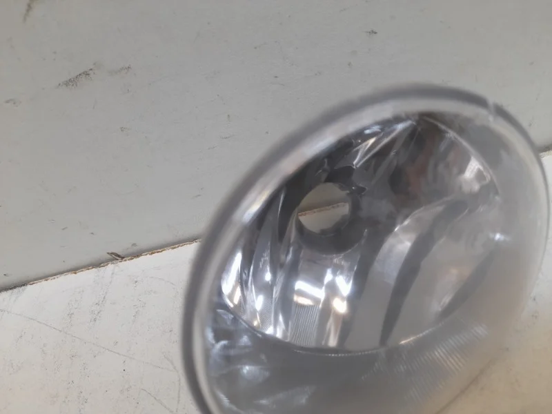 Фара противотуманная Toyota Corolla 2013-2019 E180