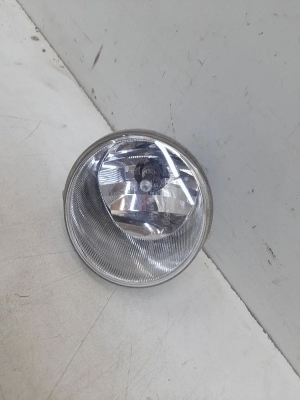 Фара противотуманная Toyota Rav4 2015-2019 40