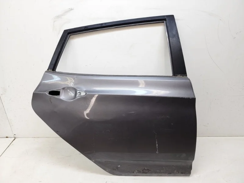 Дверь Hyundai Solaris 2011-2017