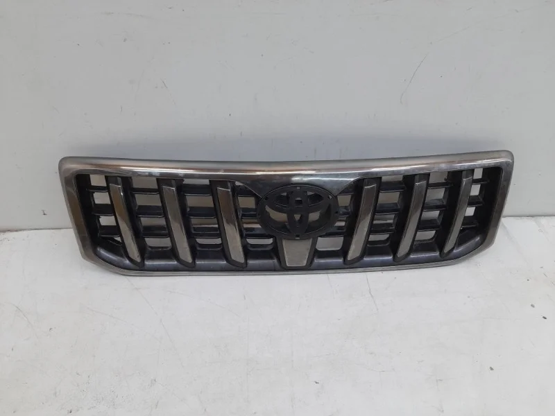 Решетка радиатора Toyota Land Cruiser Prado 2002-2009 120