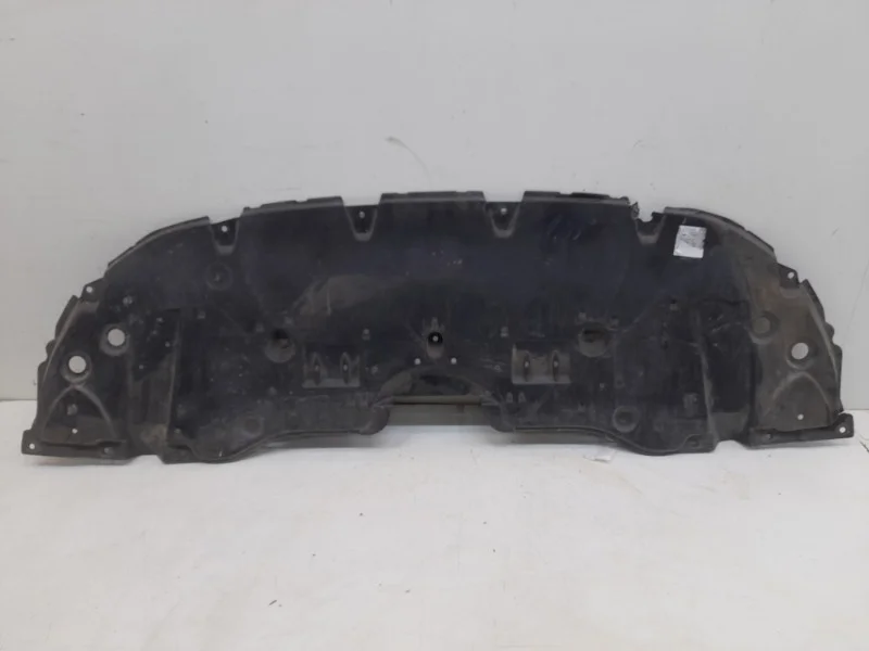 Пыльник бампера Toyota Camry 2017-2023 70