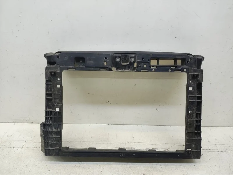 Панель передняя (телевизор) Volkswagen Polo 2020- 6