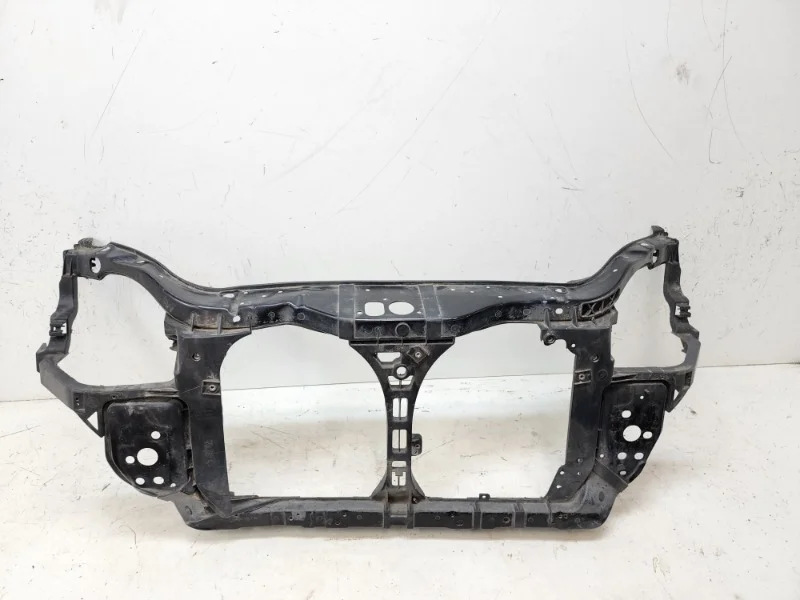 Панель передняя (телевизор) Kia Rio 2005-