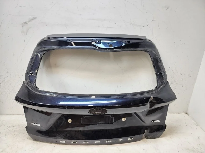 Крышка багажника Kia Sorento 2021-2023 4