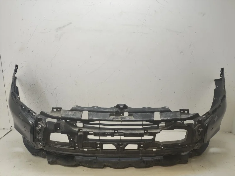 Бампер Outlander 2018- 3